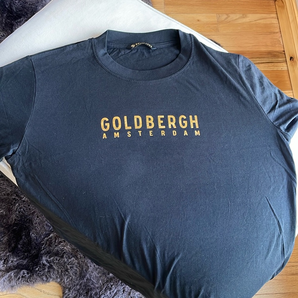 Goldbergh Amsterdam 
Black Short sleeve T shirt black and gold Size L
